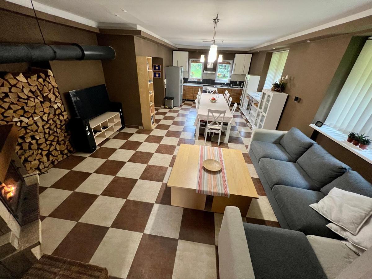 Ferienwohnung Privat Adriana Kremnitz Exterior foto