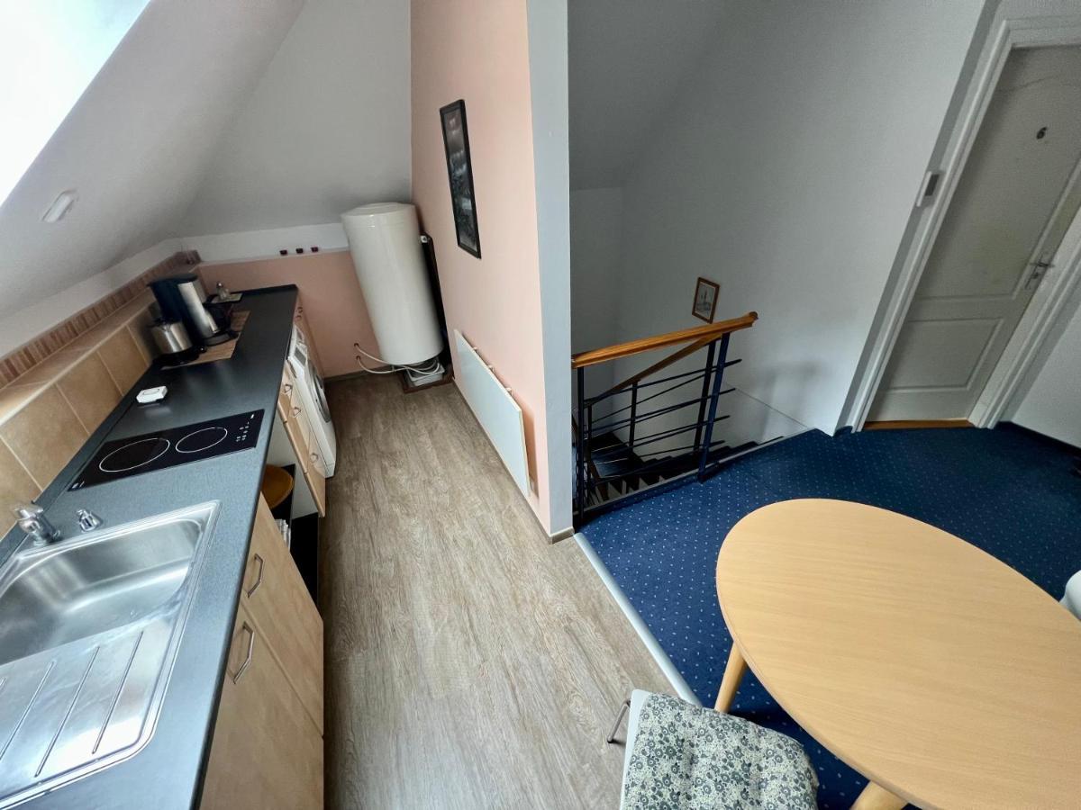 Ferienwohnung Privat Adriana Kremnitz Exterior foto